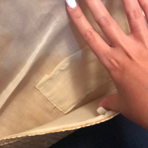 BEST SELLER! Straw pompom clutch!! - Picture 5 of 5